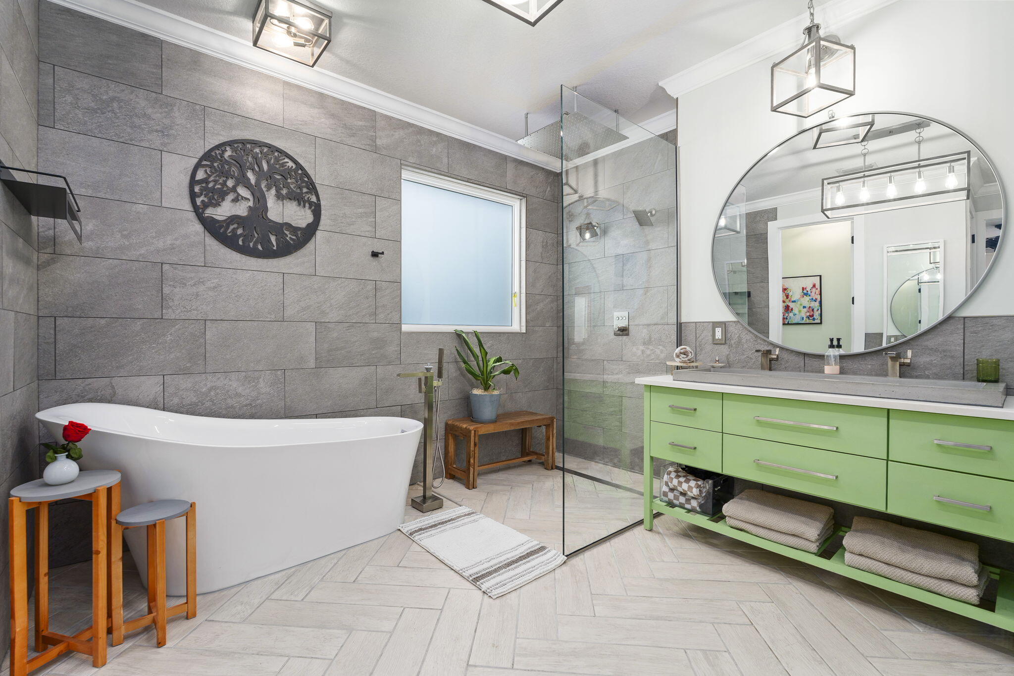 LAKE TUSCANY - Residential