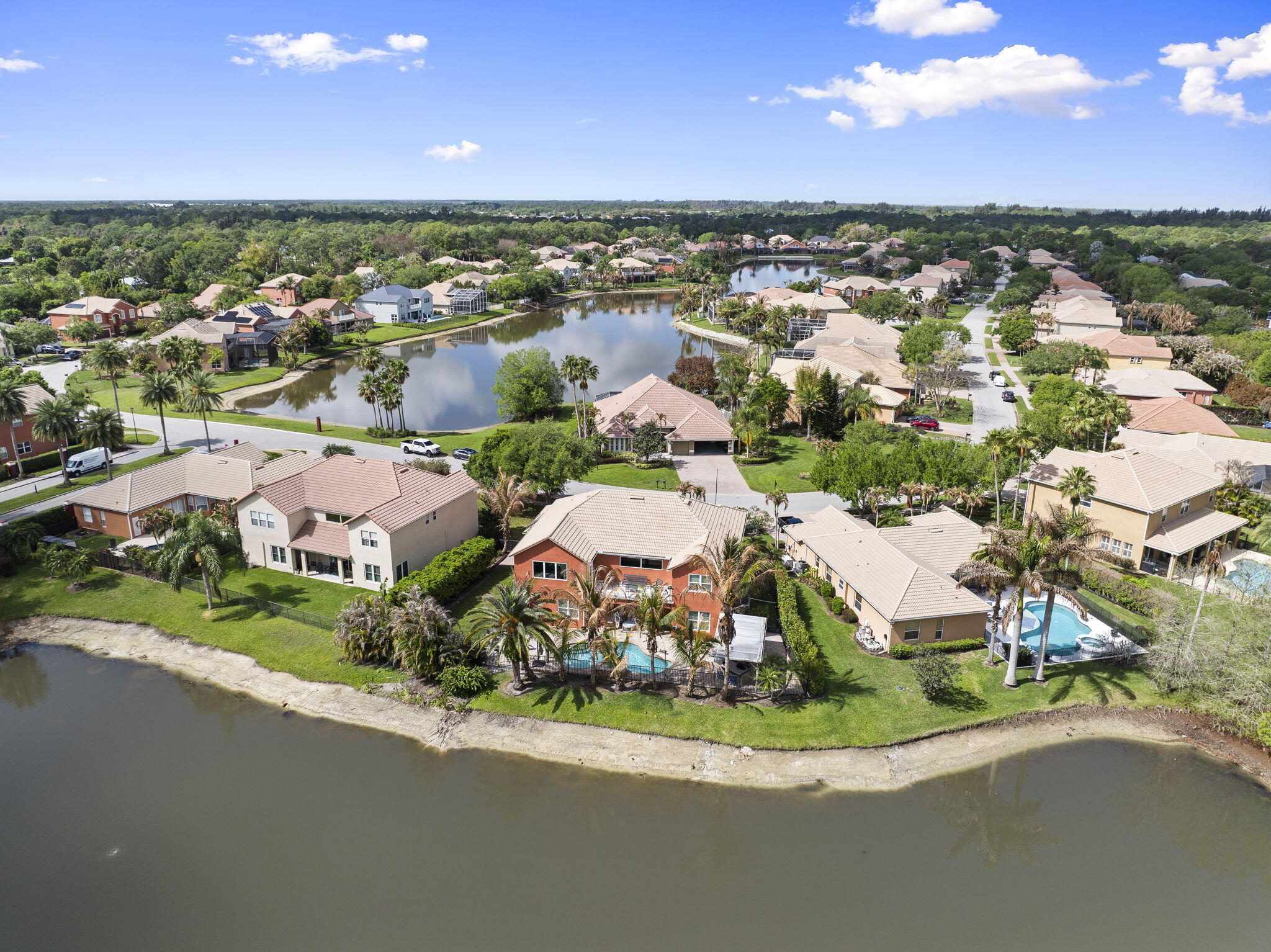 LAKE TUSCANY - Residential