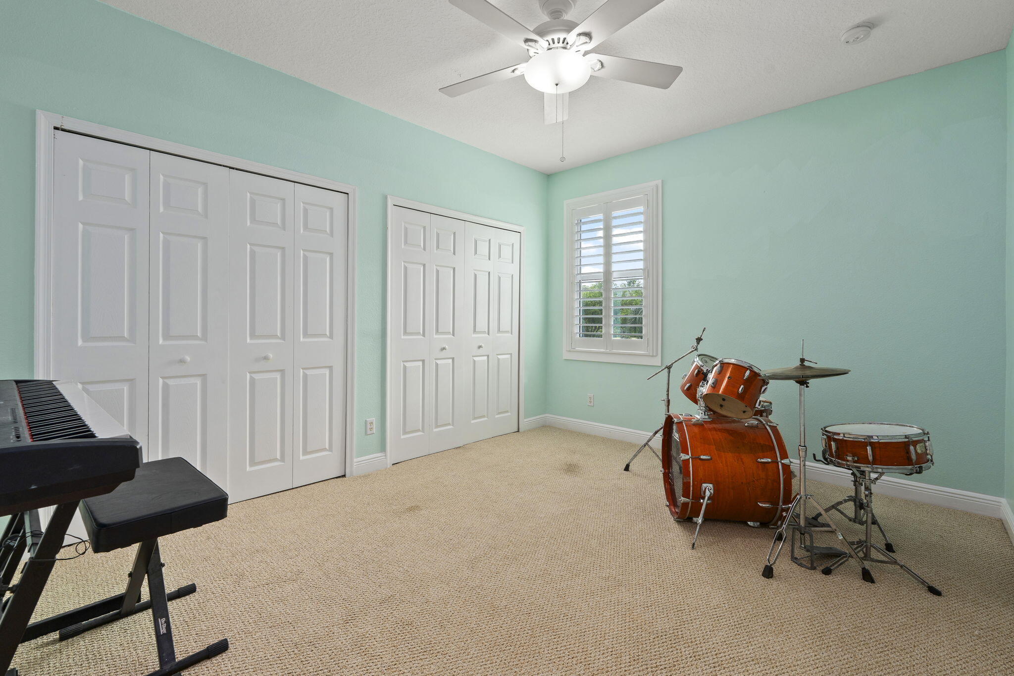 LAKE TUSCANY - Residential