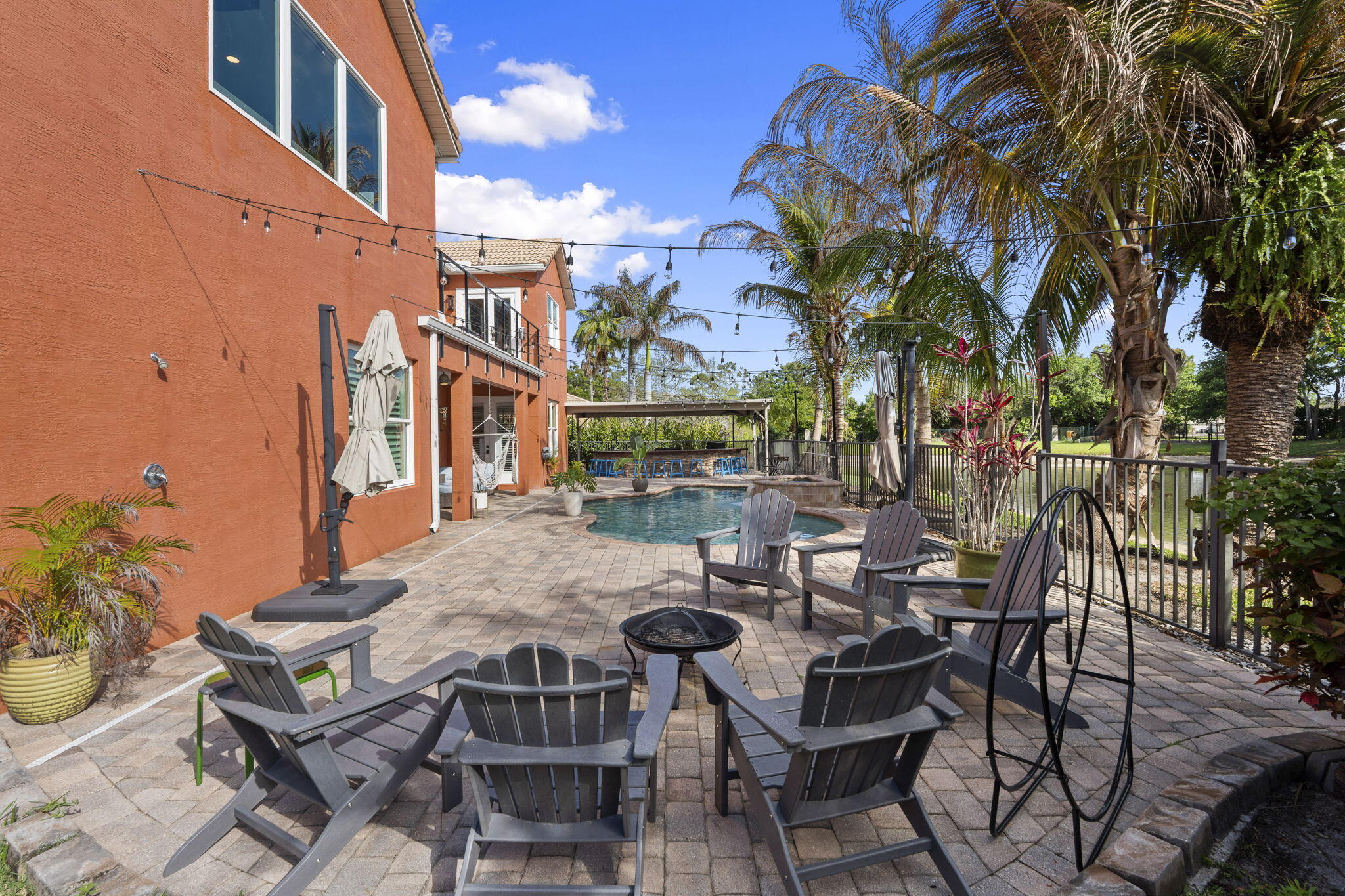 LAKE TUSCANY - Residential