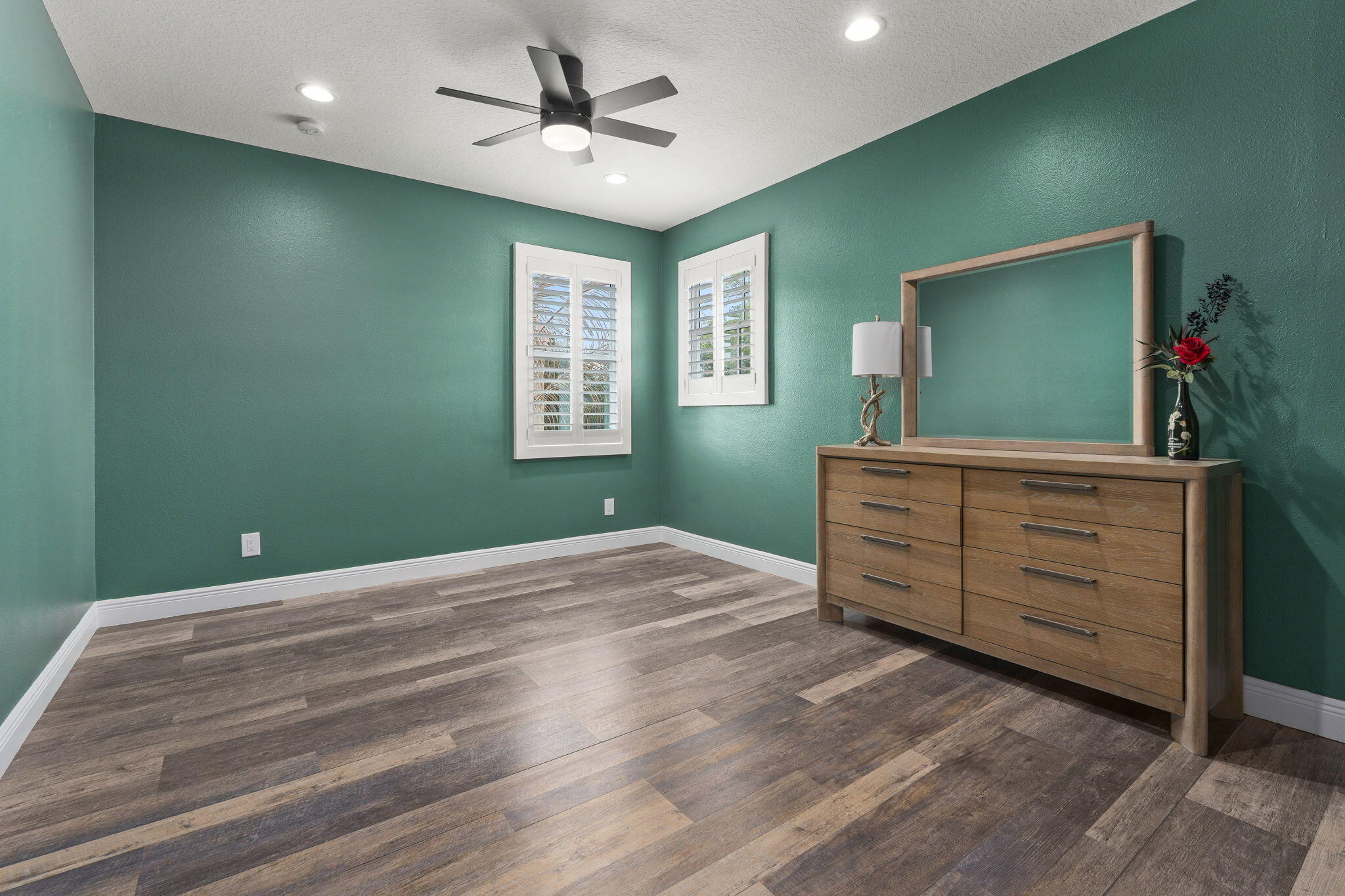 LAKE TUSCANY - Residential