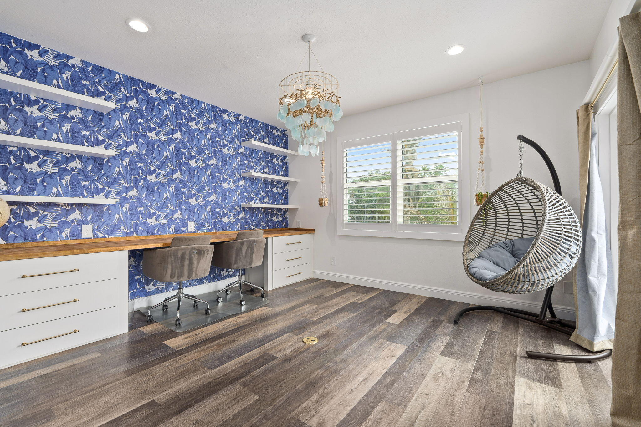 LAKE TUSCANY - Residential