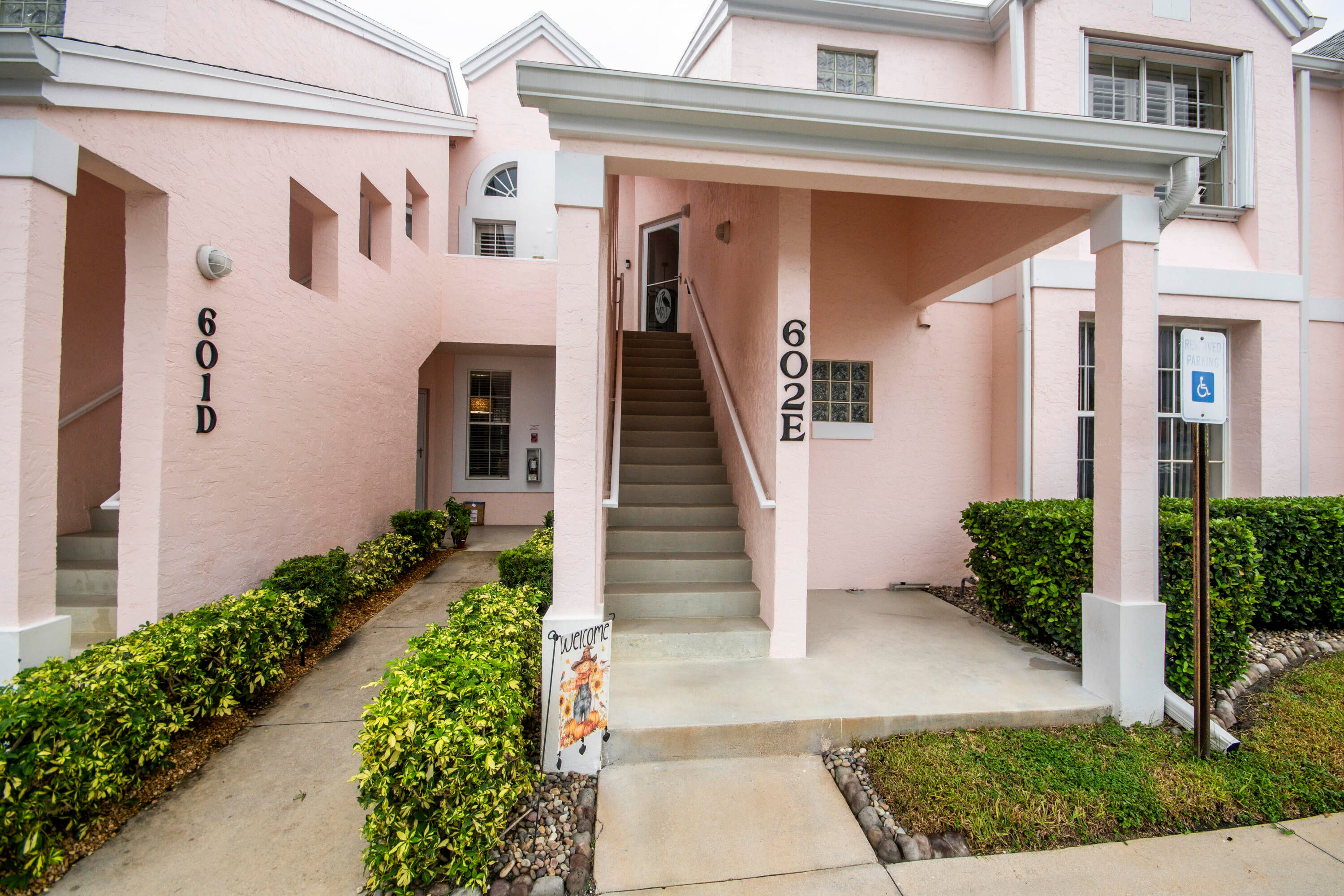 602 Muirfield Court 602E