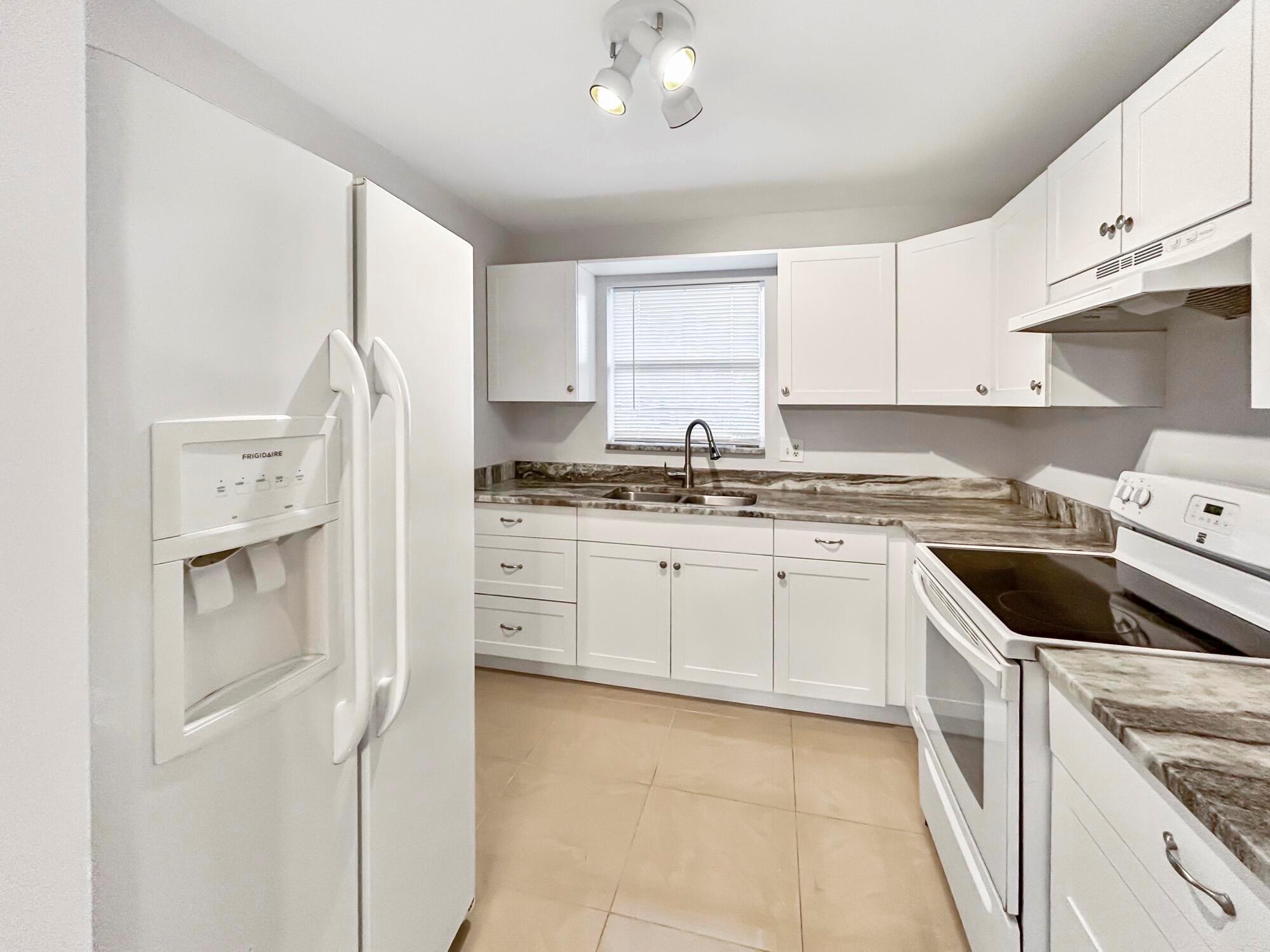 ASHLEY - Residential Lease