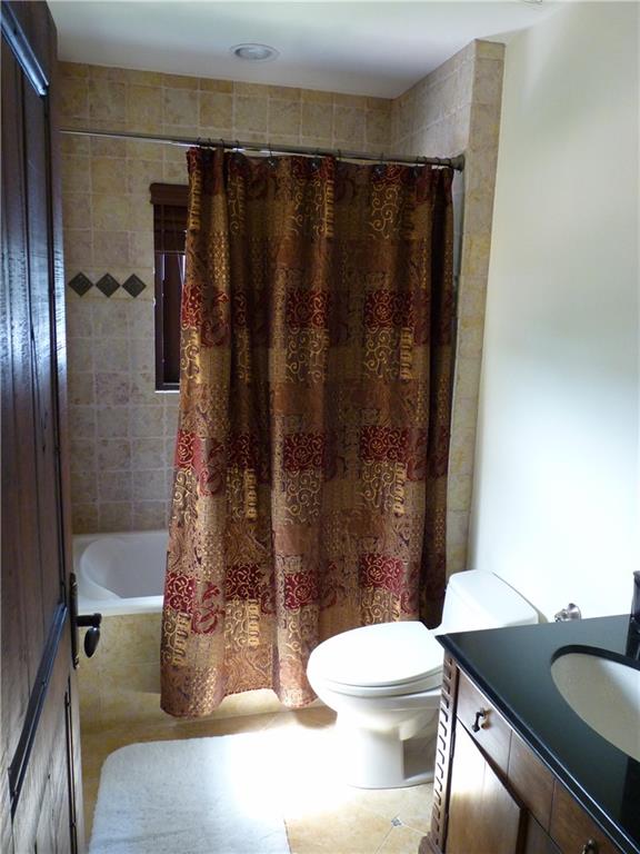 Barcelona Isle 27-10 B - Residential Lease