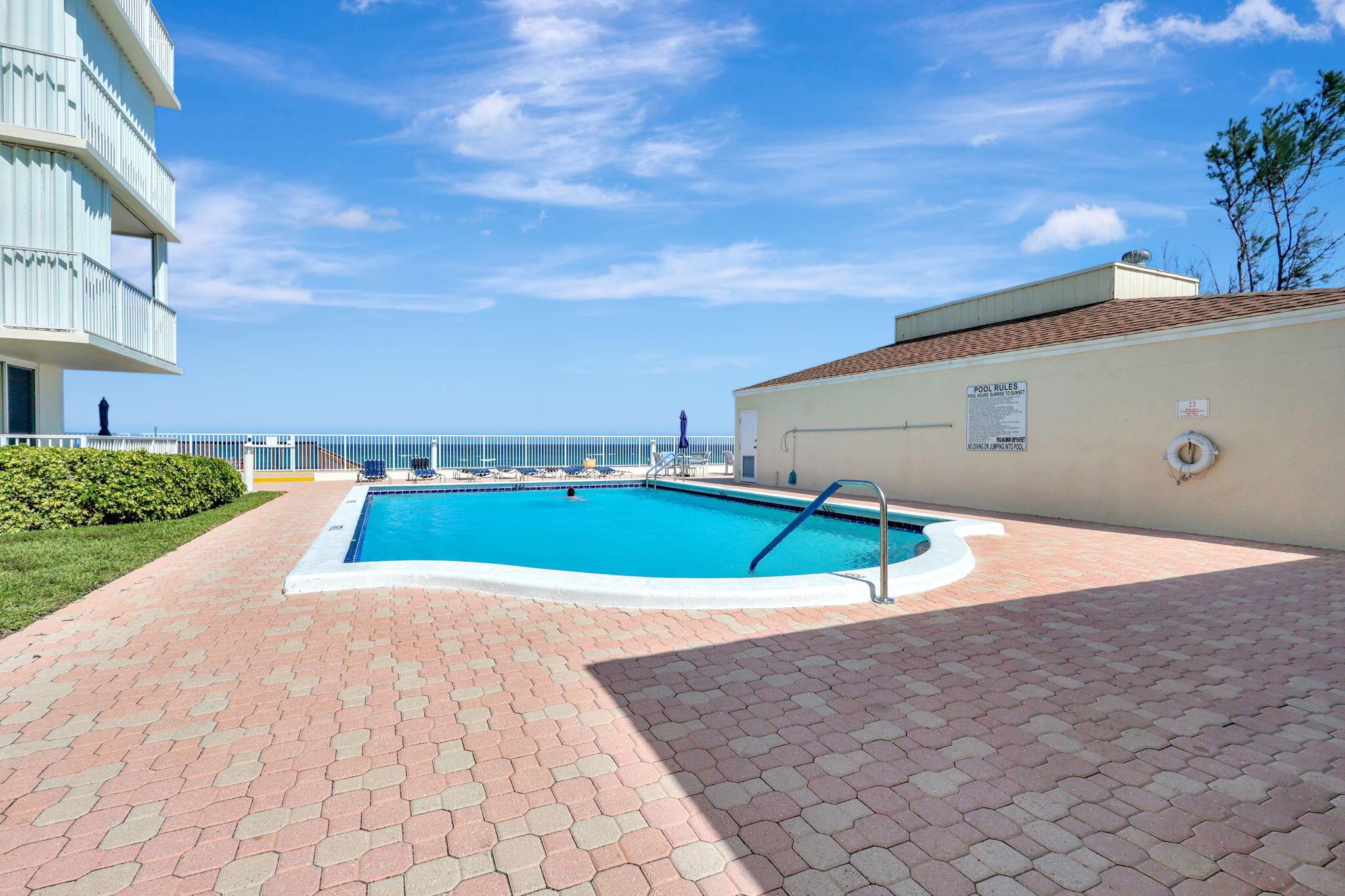 LE CHATEAU ROYAL CONDO - Residential Lease