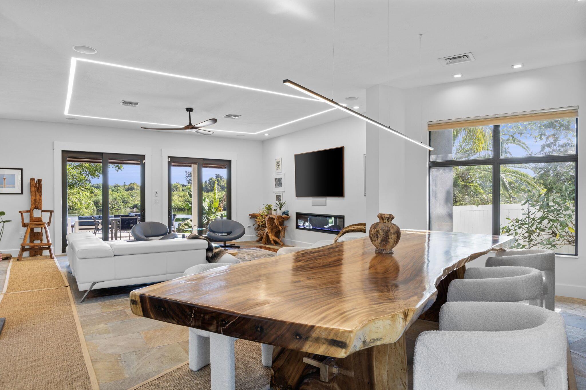 6787 Bayshore Drive
