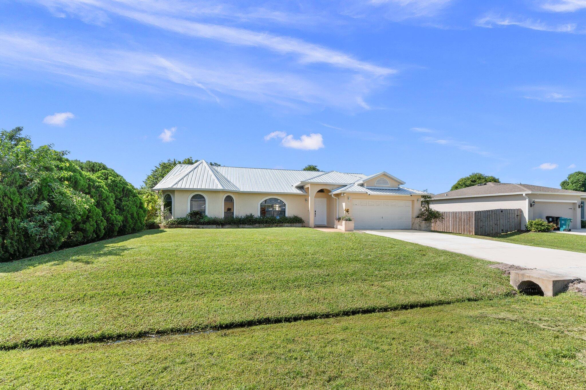 PORT ST LUCIE SECTION 27 - Residential