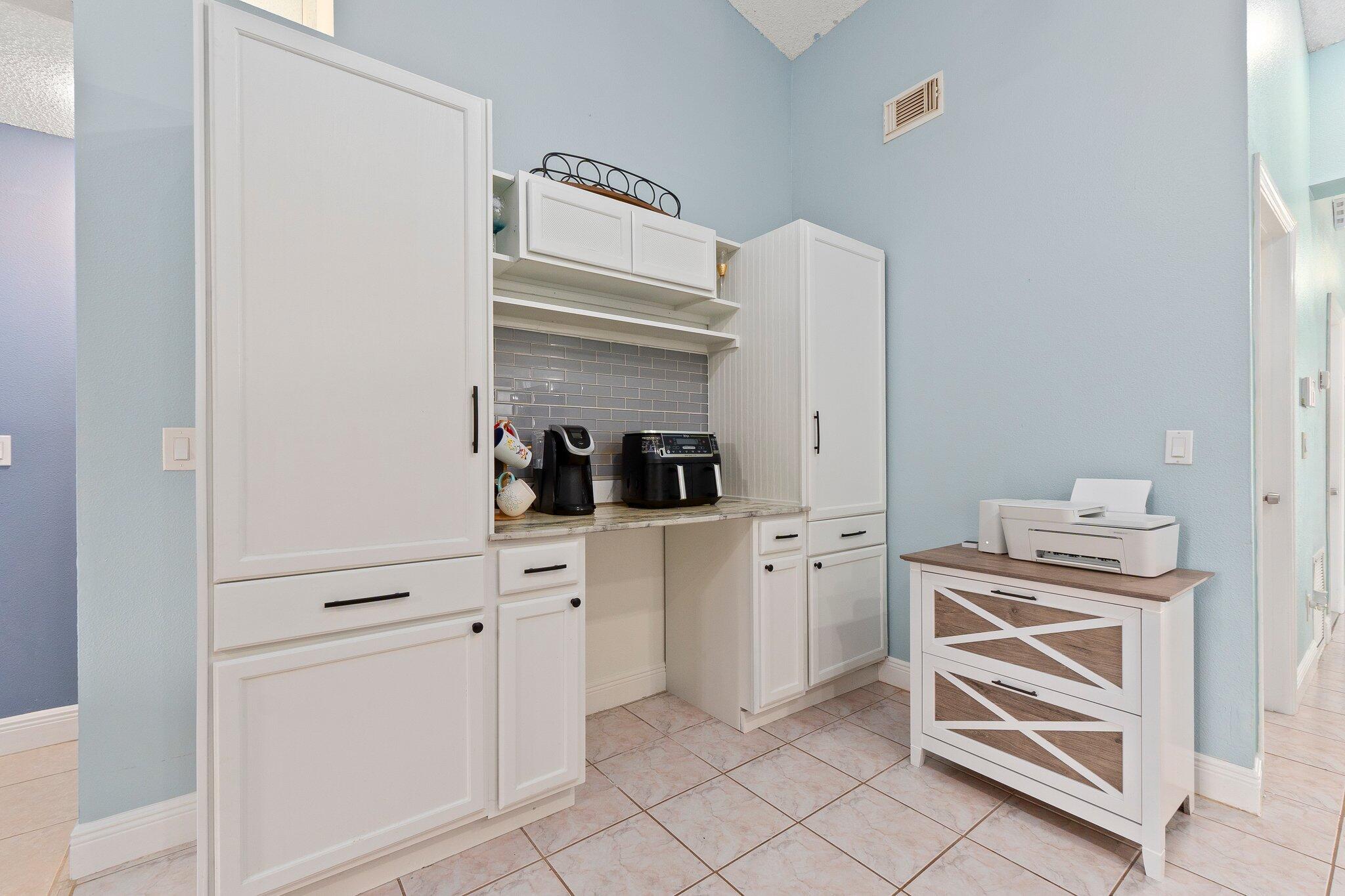 PORT ST LUCIE SECTION 27 - Residential