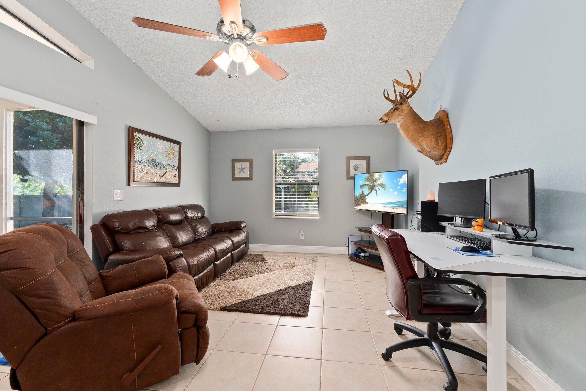 PORT ST LUCIE SECTION 27 - Residential