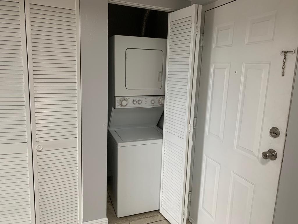 WATERVIEW CONDO - Residential Lease