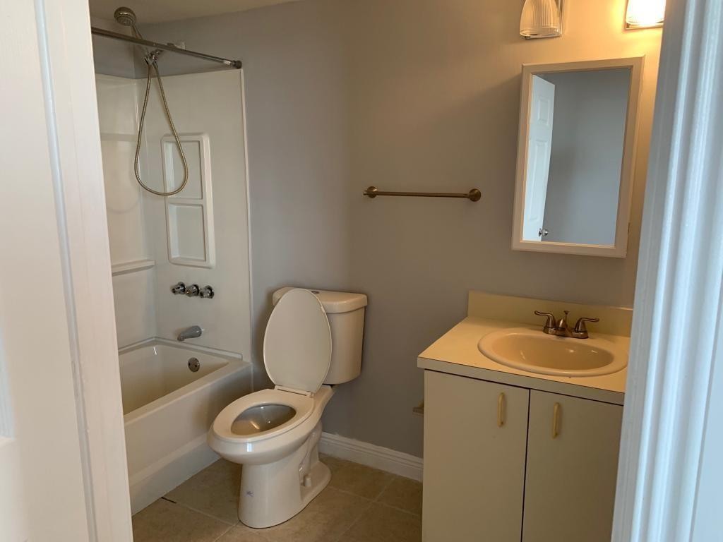 WATERVIEW CONDO - Residential Lease