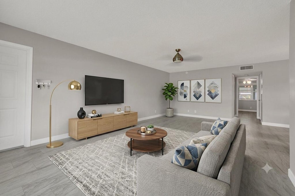 Photo of 185 High Point Terrace E #B, Delray Beach, FL 33445 (MLS # B26048545)