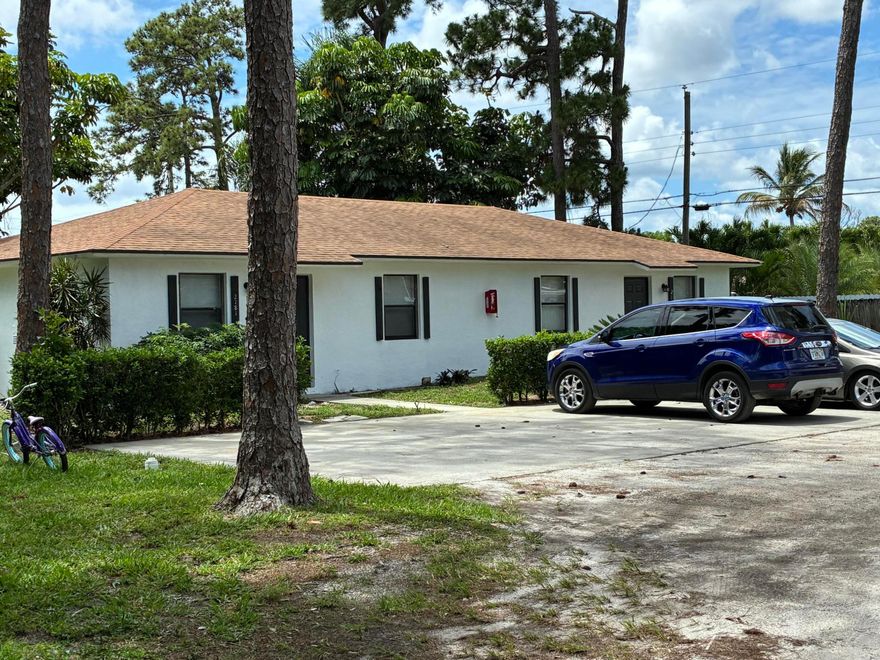 Great investment opportunity. All 4 units are currently leased. 1 is month to month the other 3 have approximately 6 months left to their leases. Call today to make an appointment to view the property.