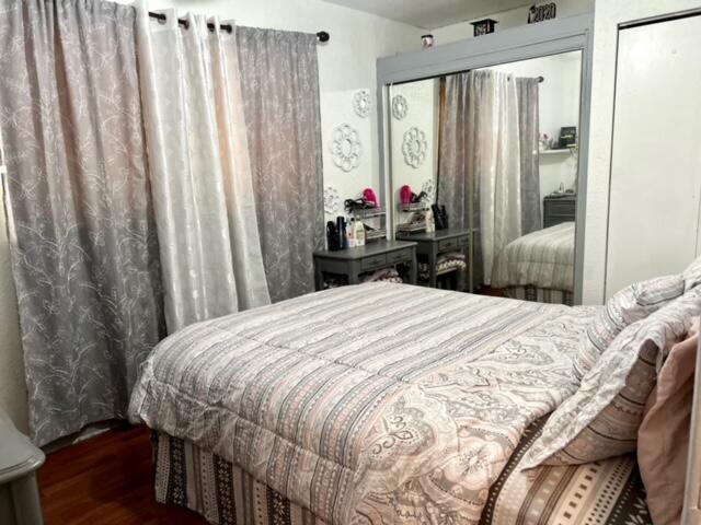 LAUDERDALE MONORS - Residential