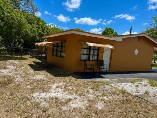 LAUDERDALE MONORS - Residential