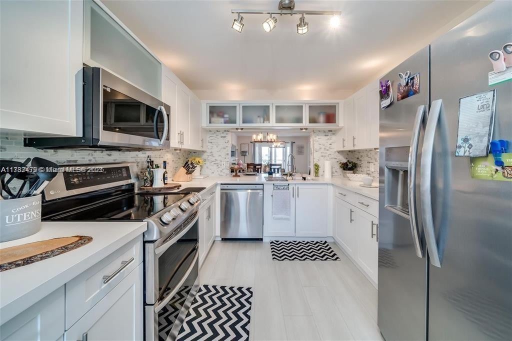 2560 NW 103RD Avenue 406, Sunrise FL 33322