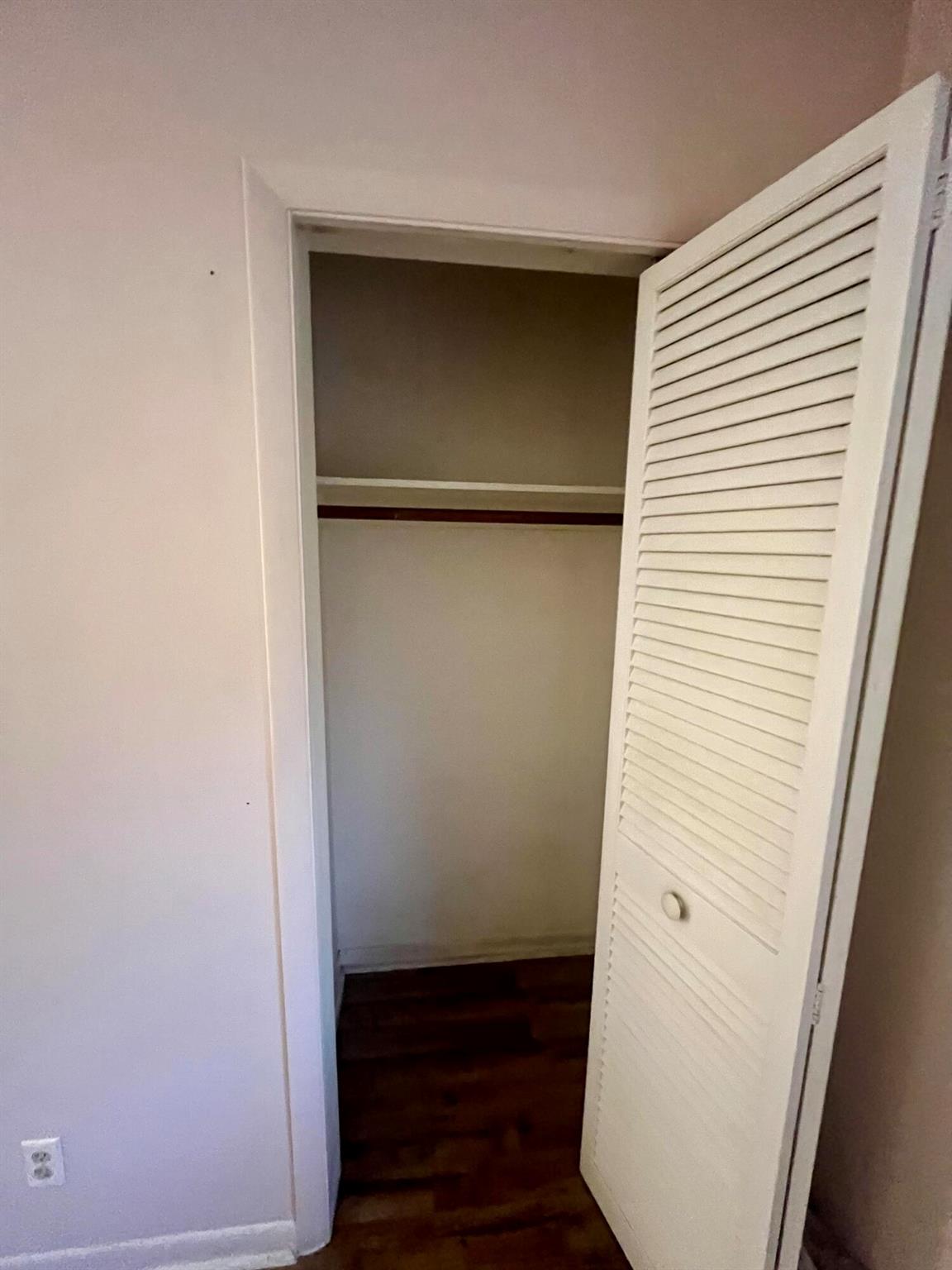 HARBOUR HALL CONDOS - Residential Lease