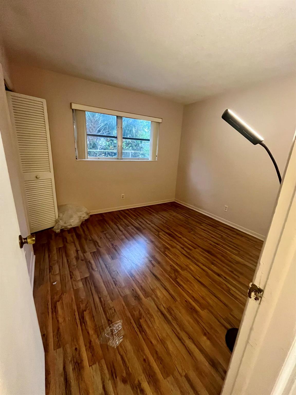 HARBOUR HALL CONDOS - Residential Lease