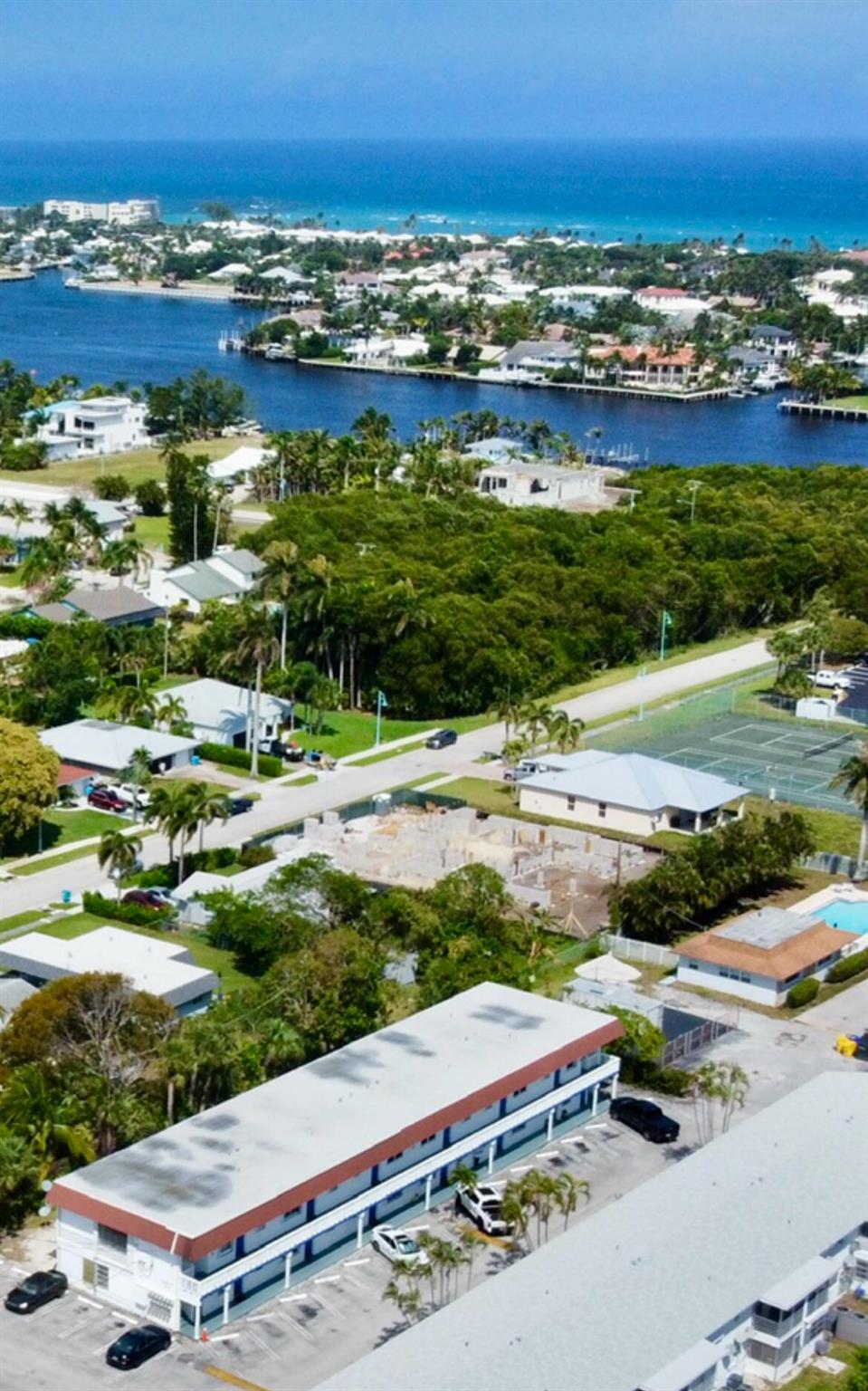 HARBOUR HALL CONDOS - Residential Lease