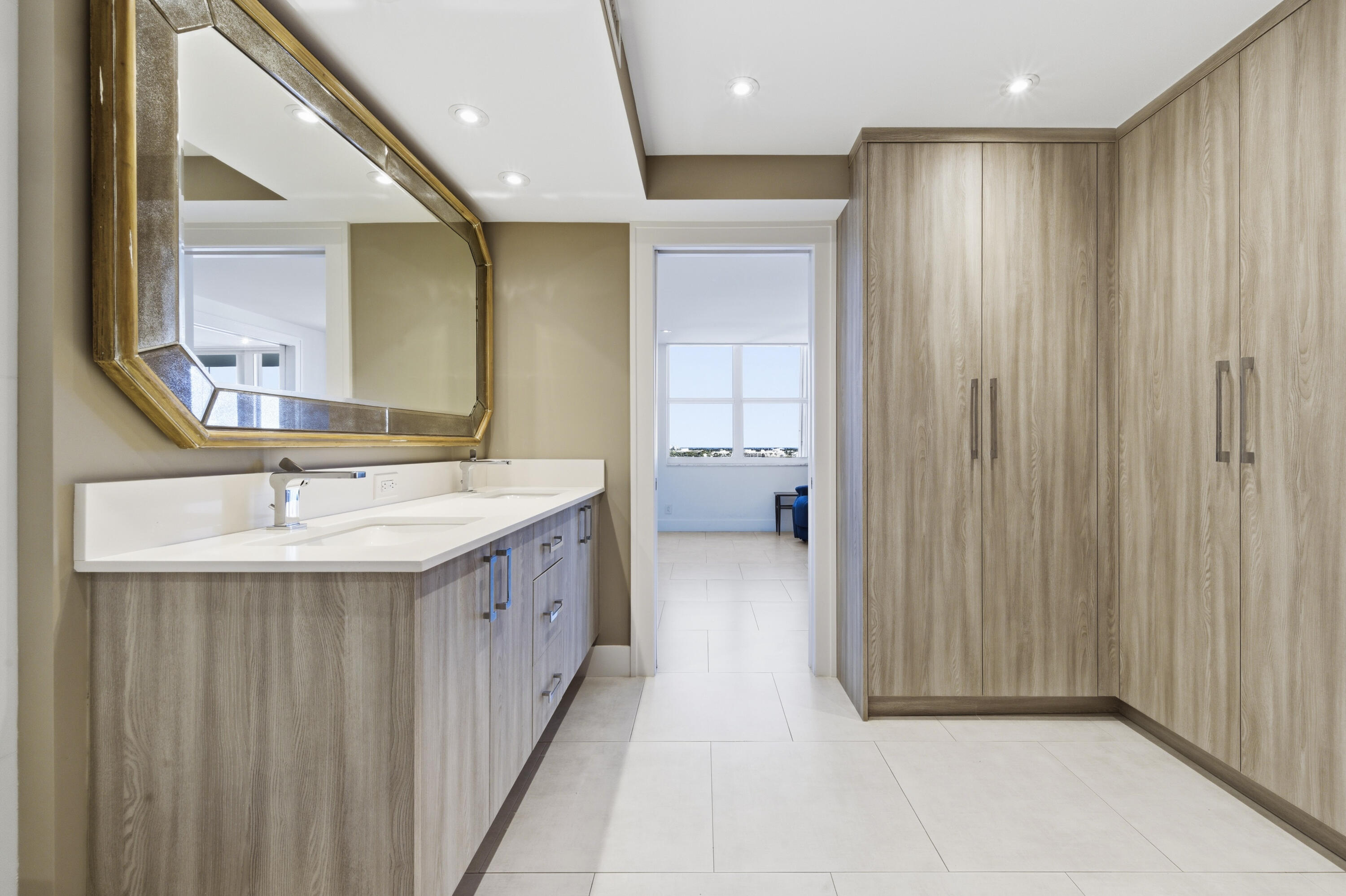 RAPALLO SOUTH CONDO - Residential