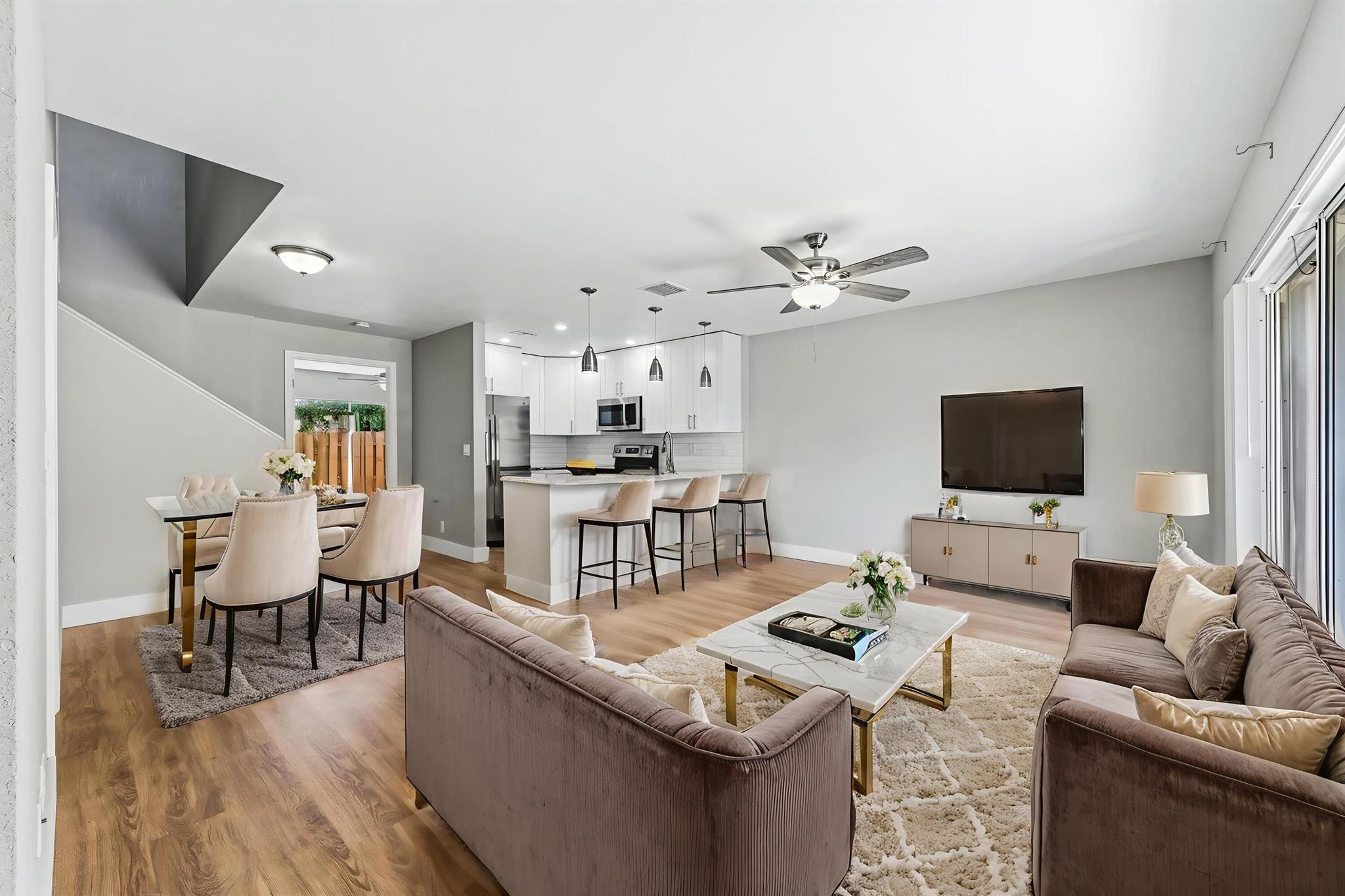 CYPRESS ESTATES OF PALM S - Residential