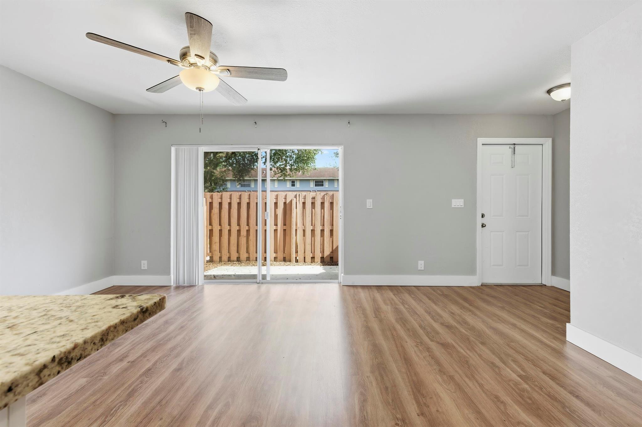 CYPRESS ESTATES OF PALM S - Residential