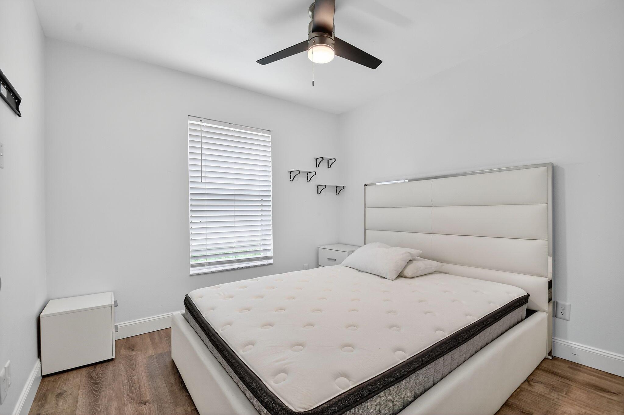 WELLINGTONS EDGE PAR 76 P - Residential Lease