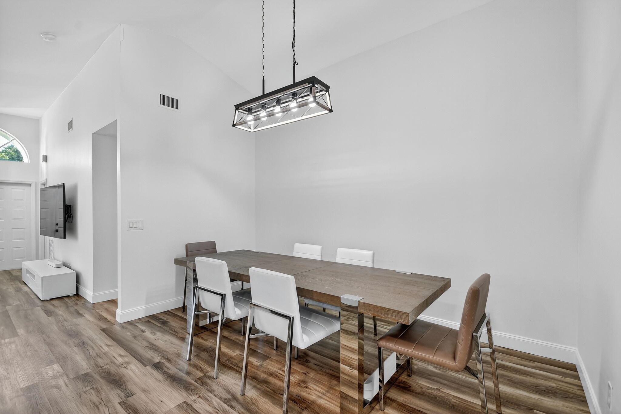 WELLINGTONS EDGE PAR 76 P - Residential Lease