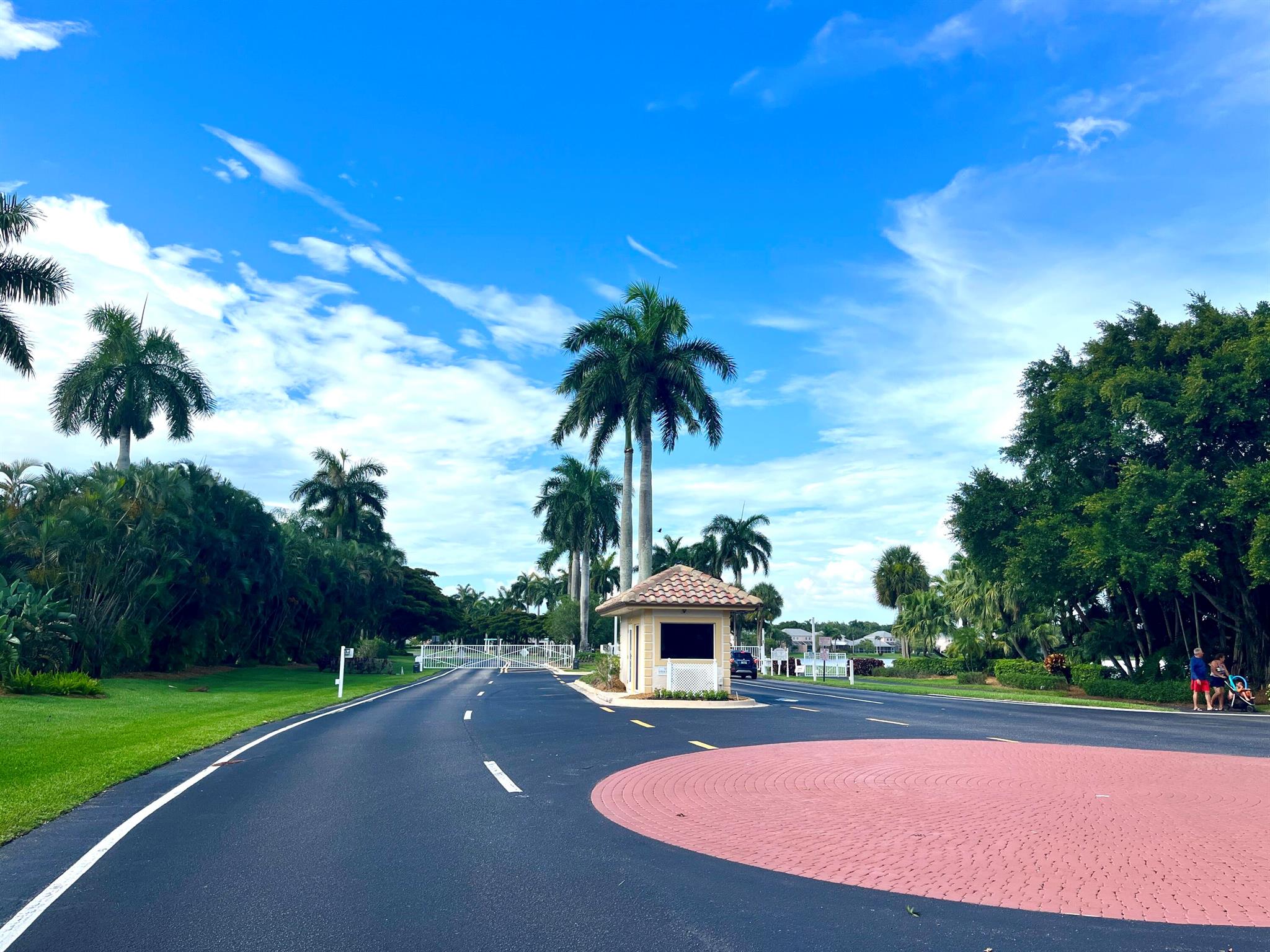 WELLINGTONS EDGE PAR 76 P - Residential Lease