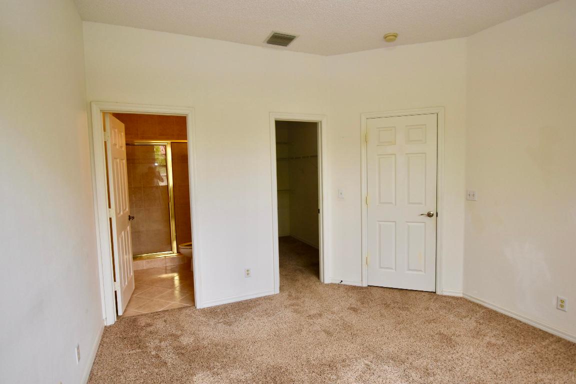 TEQUESTA TRACE CONDO - Residential