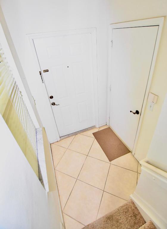 TEQUESTA TRACE CONDO - Residential