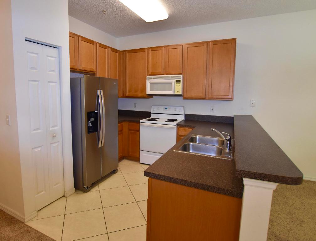 TEQUESTA TRACE CONDO - Residential