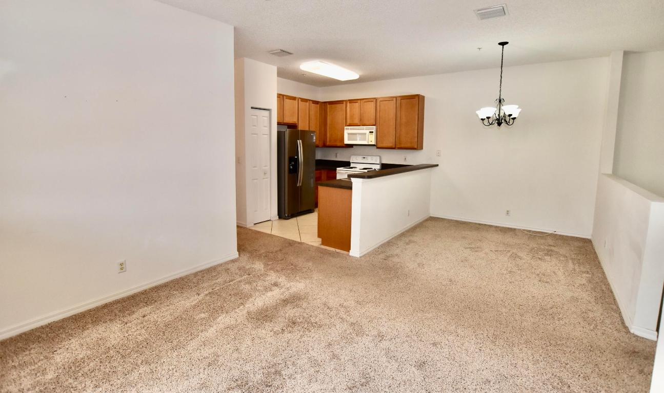 TEQUESTA TRACE CONDO - Residential