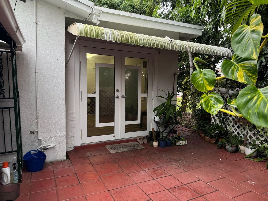 Photo of 4907 NW 44th Terrace, Tamarac, FL 33319 (MLS # F10546021)