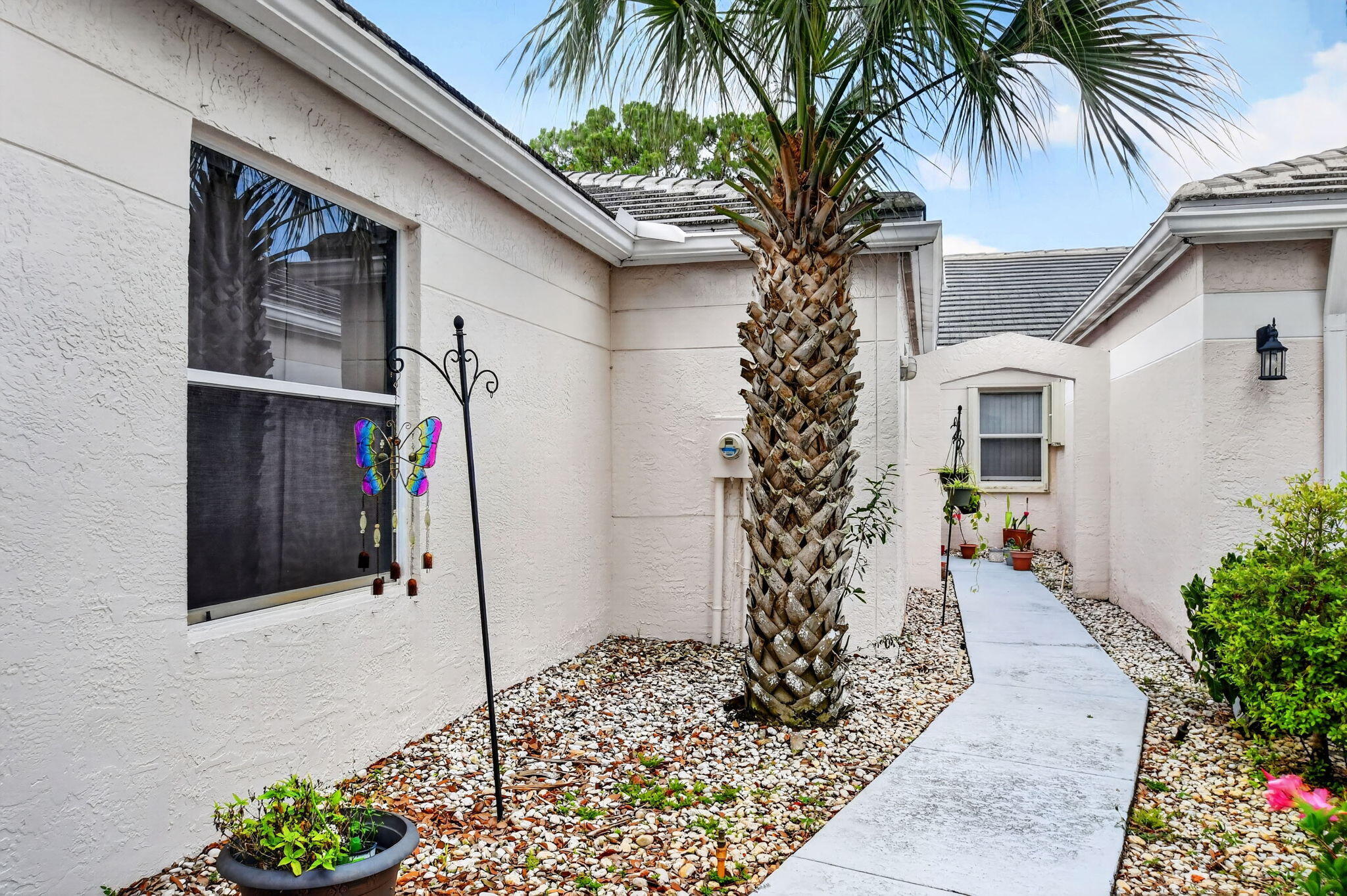 1081 Island Manor Drive