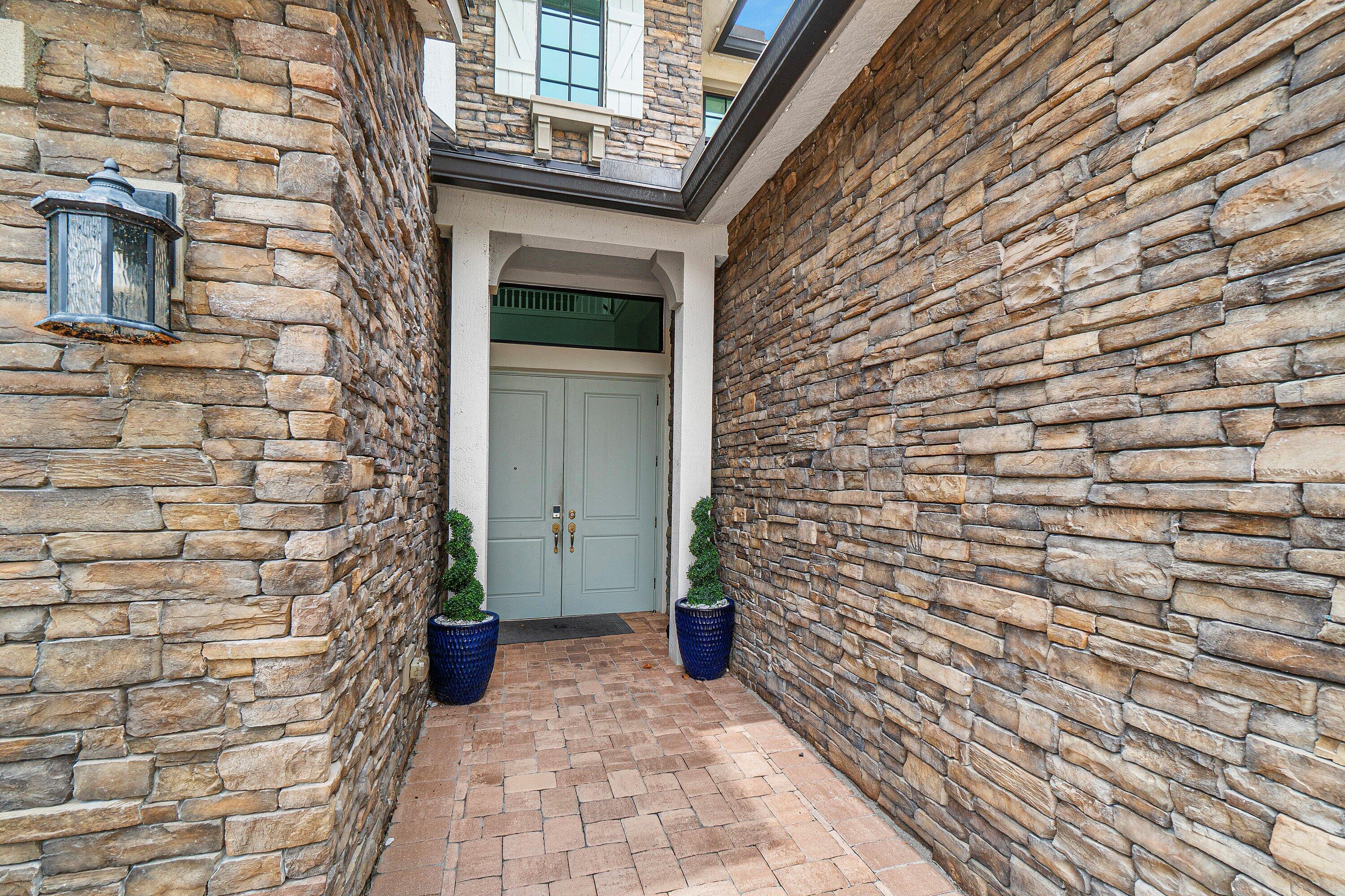 8331 Grand Prix Lane