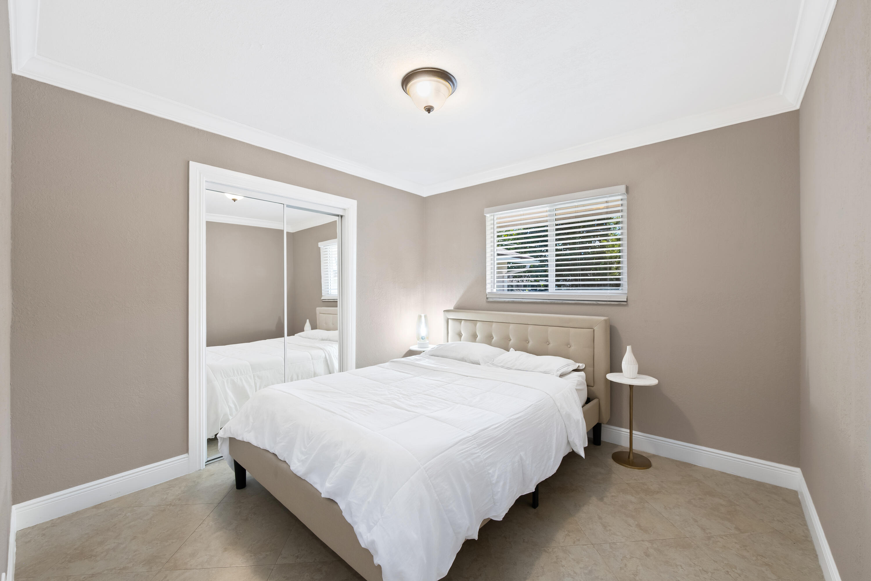 PLANTATION ESTATES SEC 1-A - Residential Lease