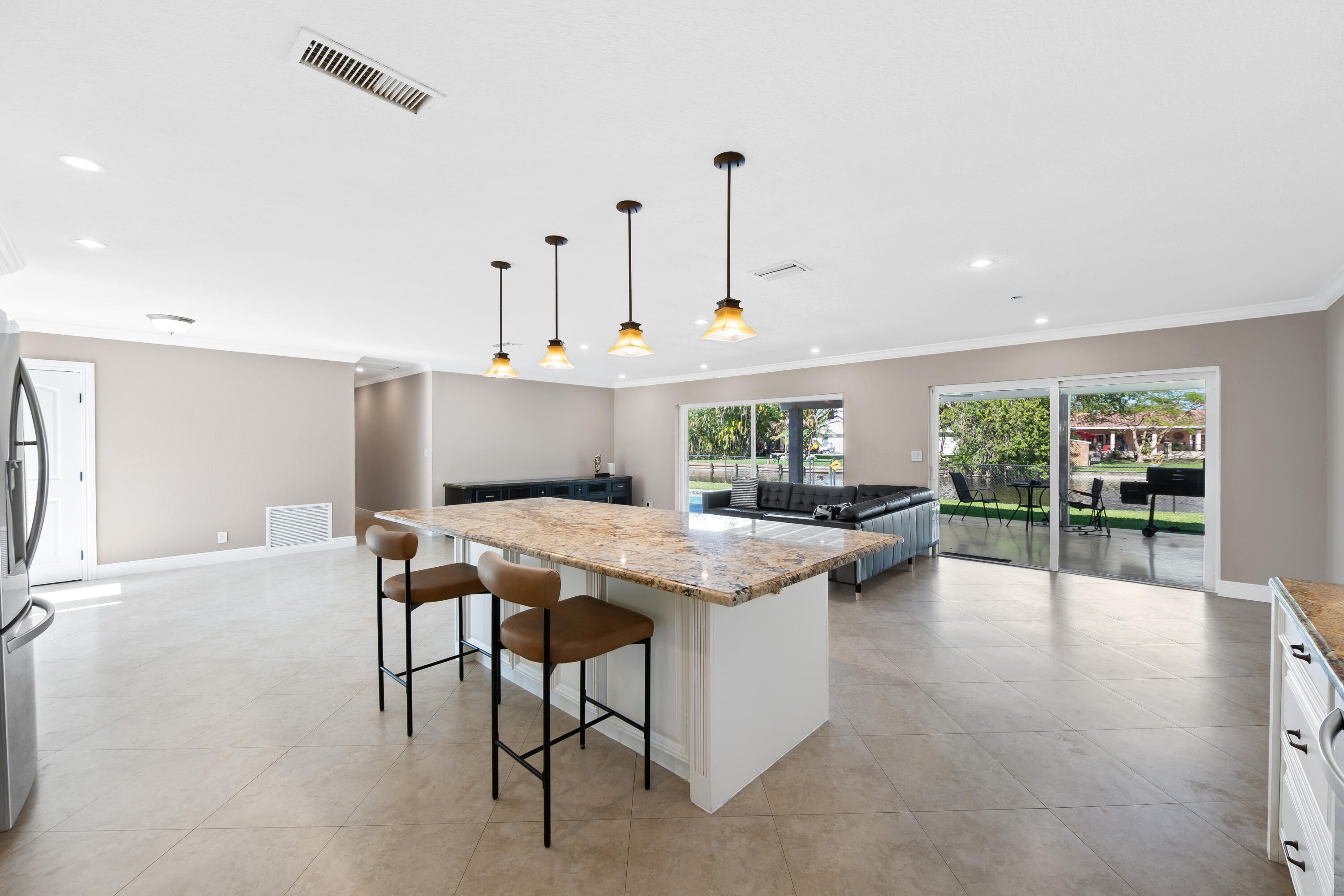 PLANTATION ESTATES SEC 1-A - Residential Lease