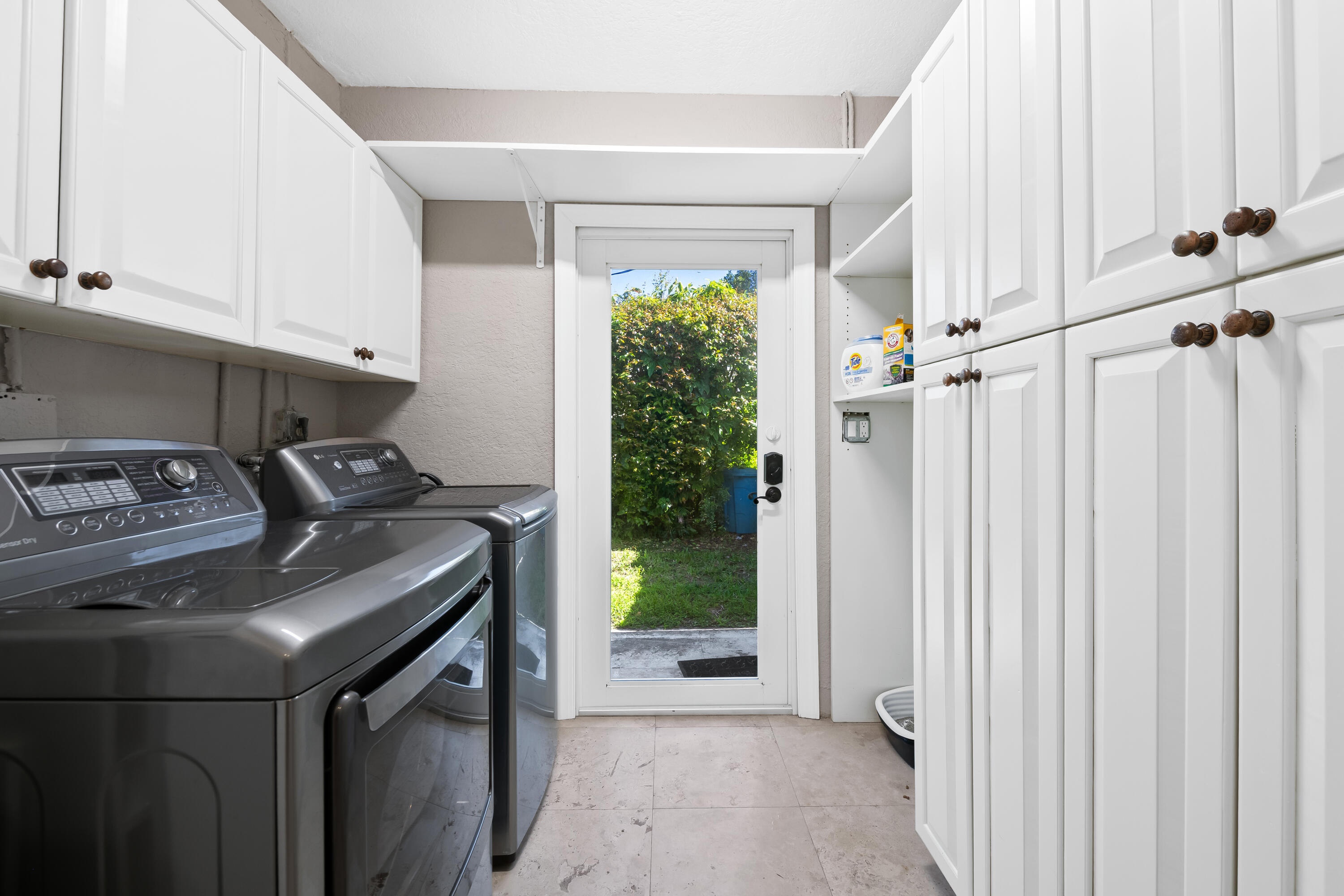 PLANTATION ESTATES SEC 1-A - Residential Lease