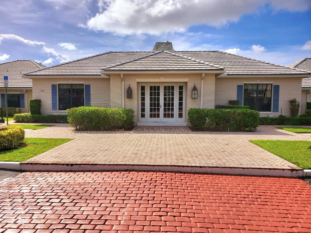 Cypress Club - Residential