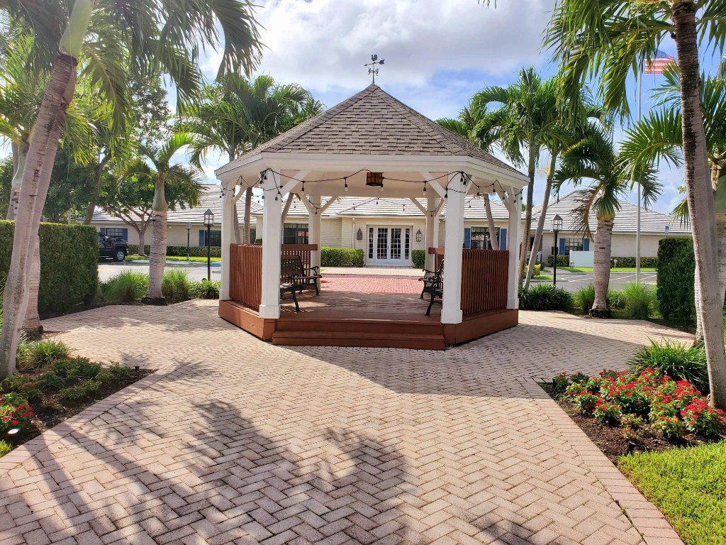 Cypress Club - Residential
