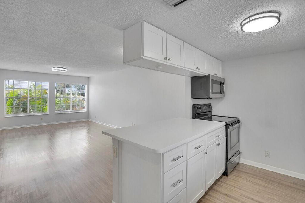 Photo of 6315 La Costa Drive #G, Boca Raton, FL 33433 (MLS # R11114719)