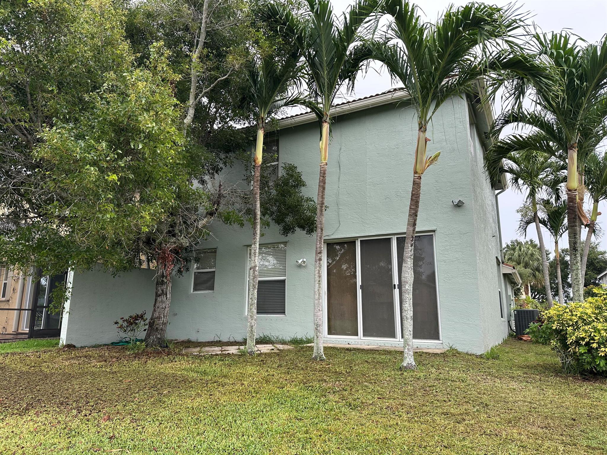 NAUTICA ISLES 4 - Residential Lease