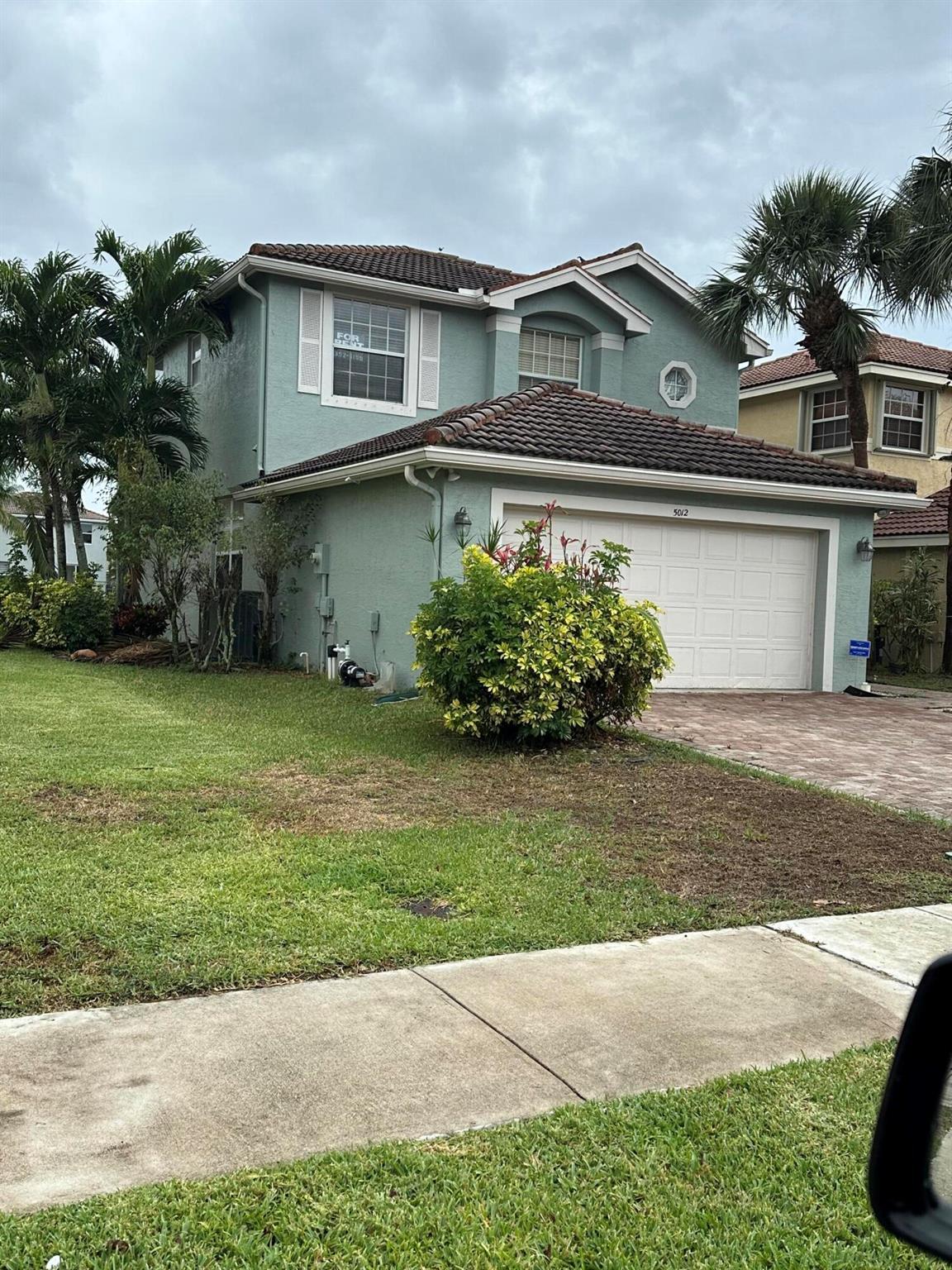 NAUTICA ISLES 4 - Residential Lease