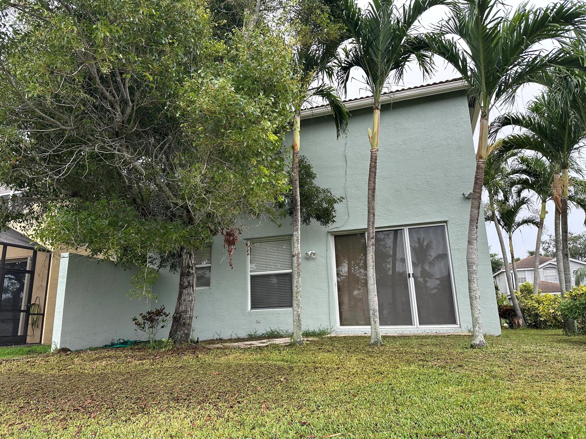 NAUTICA ISLES 4 - Residential Lease