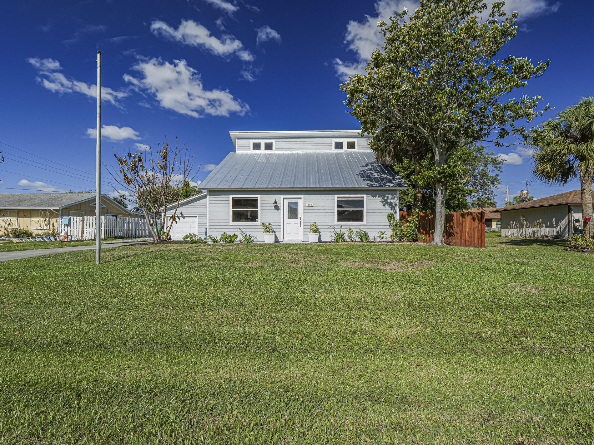 SEBASTIAN HIGHLANDS UNIT 4 - Residential