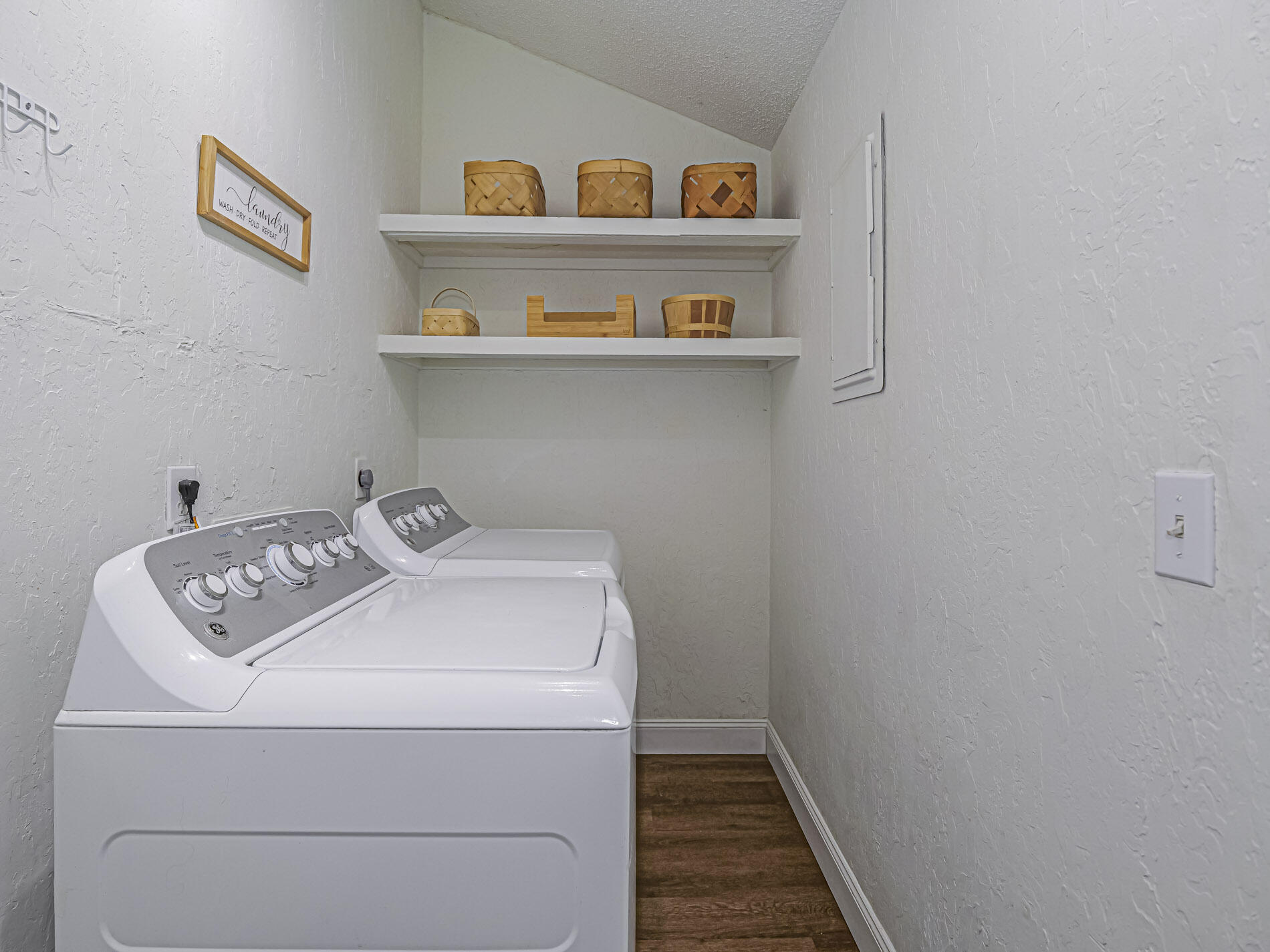 SEBASTIAN HIGHLANDS UNIT 4 - Residential