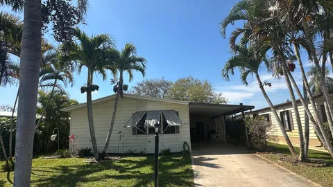 7874 SE Saratoga Drive, Hobe Sound, FL MLS: R11067074