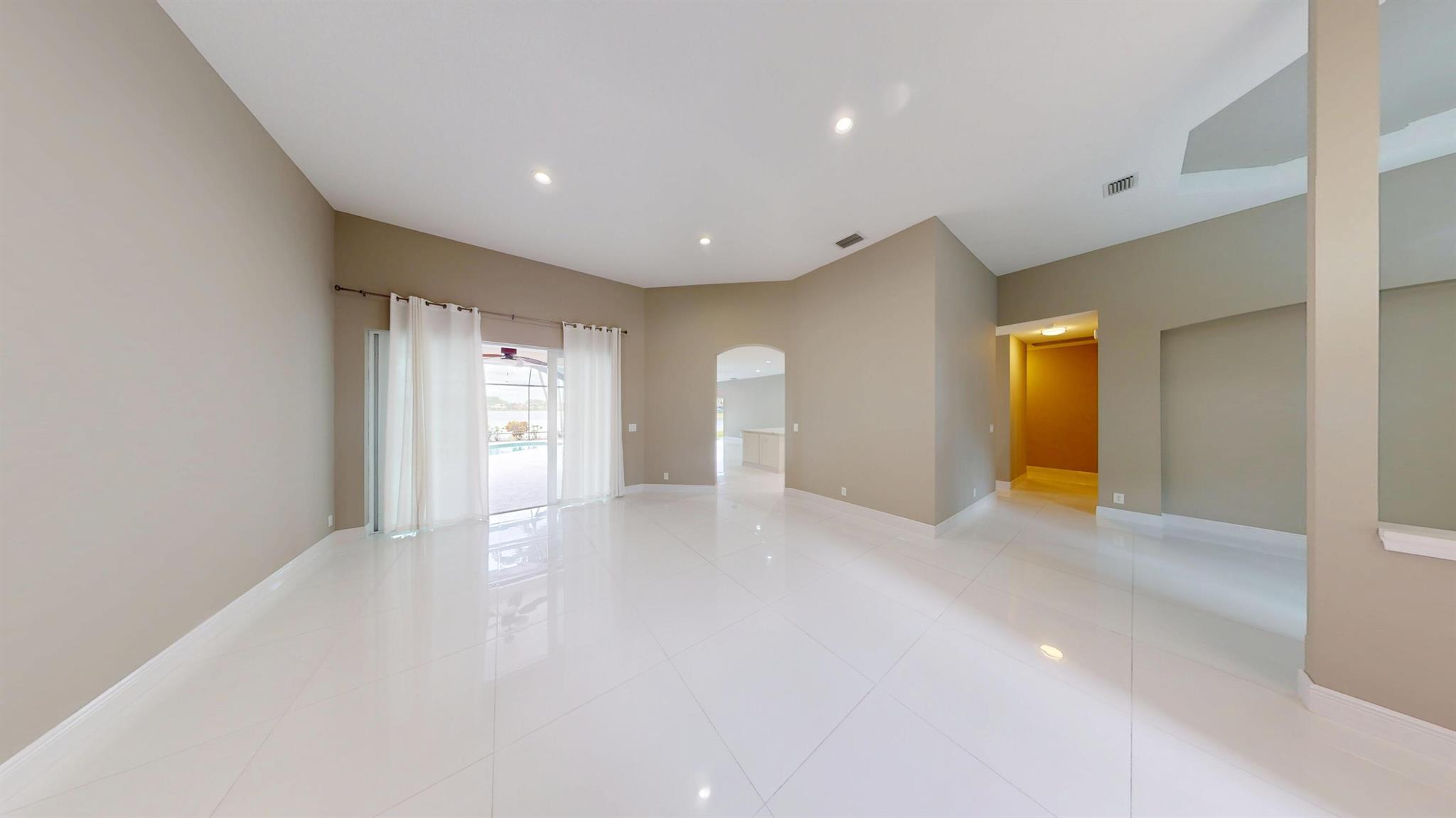 STONEHAVEN PUD - Residential Lease